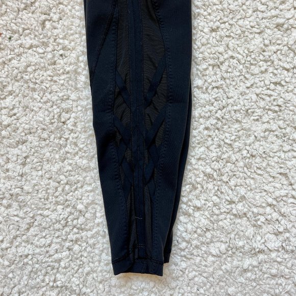 🍋 LULULEMON Mesh Criss-Cross Leggings - Picture 4 of 6